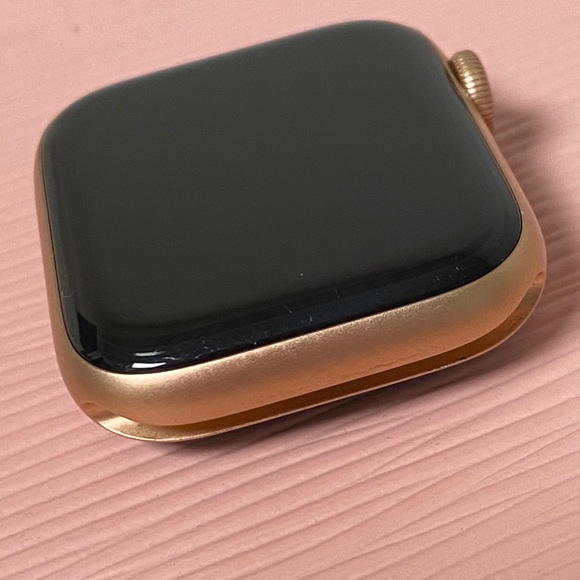 Sold🤍 - Picture 4 of 10